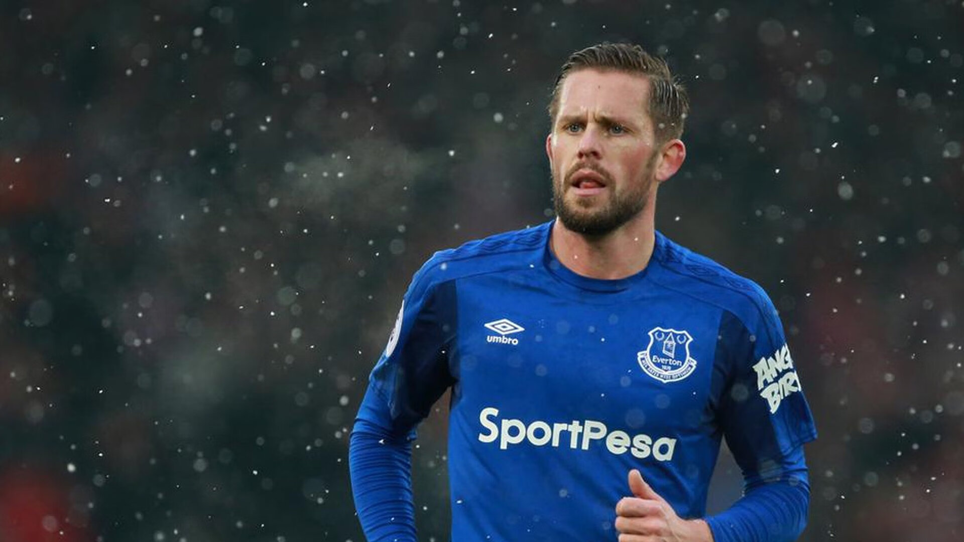 开云下载-从深渊到巅峰，小贾伦压制级觉醒，活塞末节狂飙翻盘魔术启示录